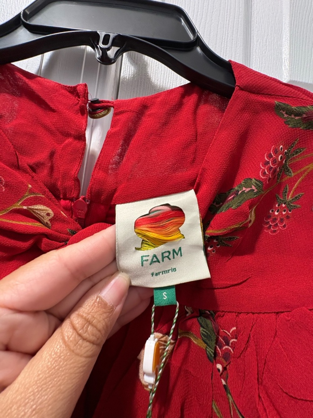 FARM Rio Red Berry Garden Long Sleeve Pleated Maxi Dress Size Small NWT - Picture 5 of 5